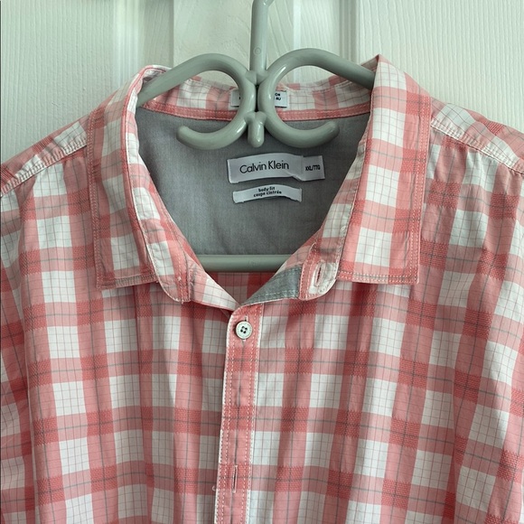 Calvin Klein Pink and White Casual Button Down Shirt - Picture 4 of 6